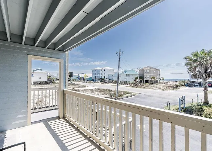 Summerhouse West 102a By Youngs Suncoast *